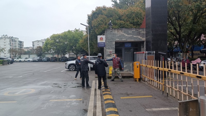 学院开展最小应急单元实战演练